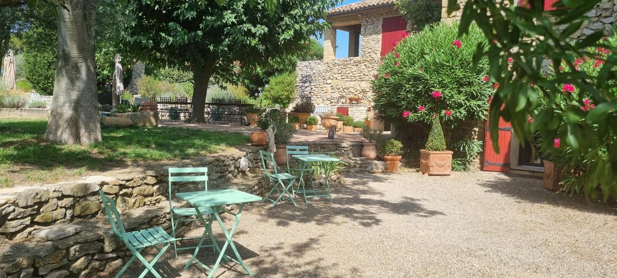 ホテル Moulin Aurelia La Barben エクステリア 写真