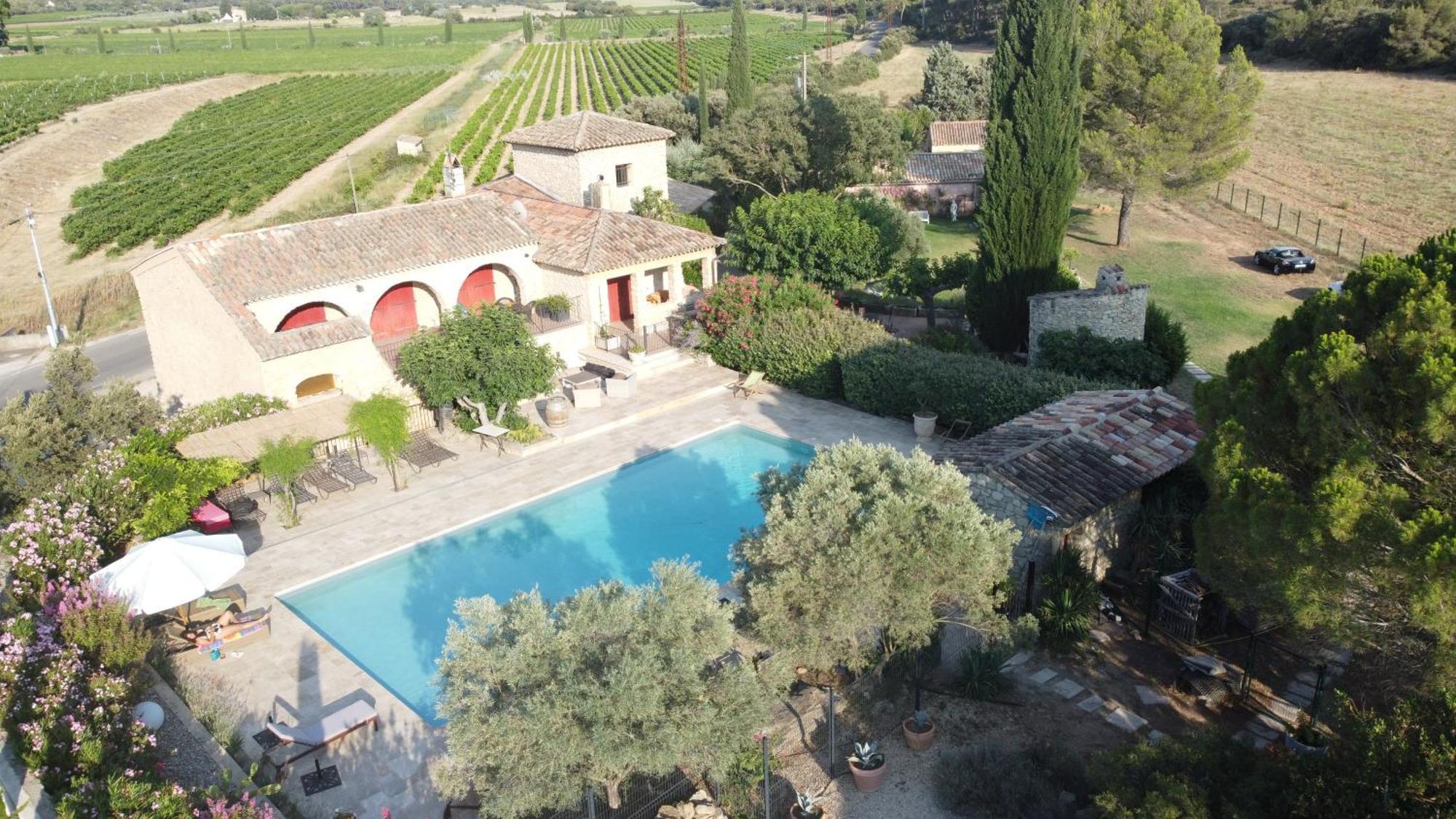 ホテル Moulin Aurelia La Barben エクステリア 写真